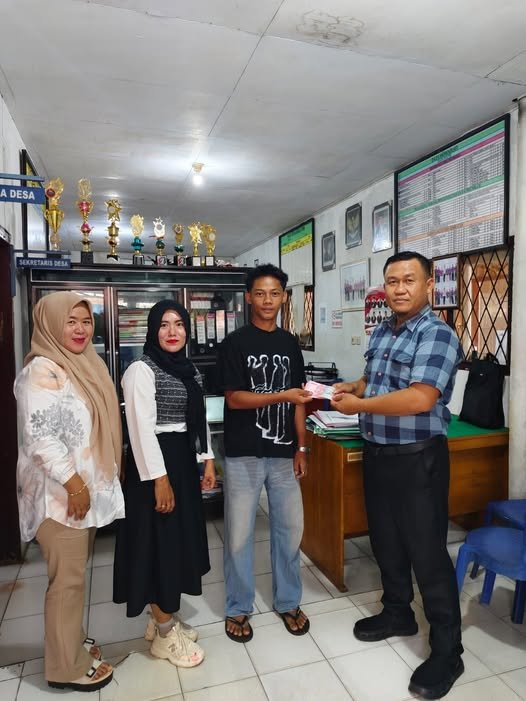 Penyaluran BLT Tahap II Desa Tebat Kubu